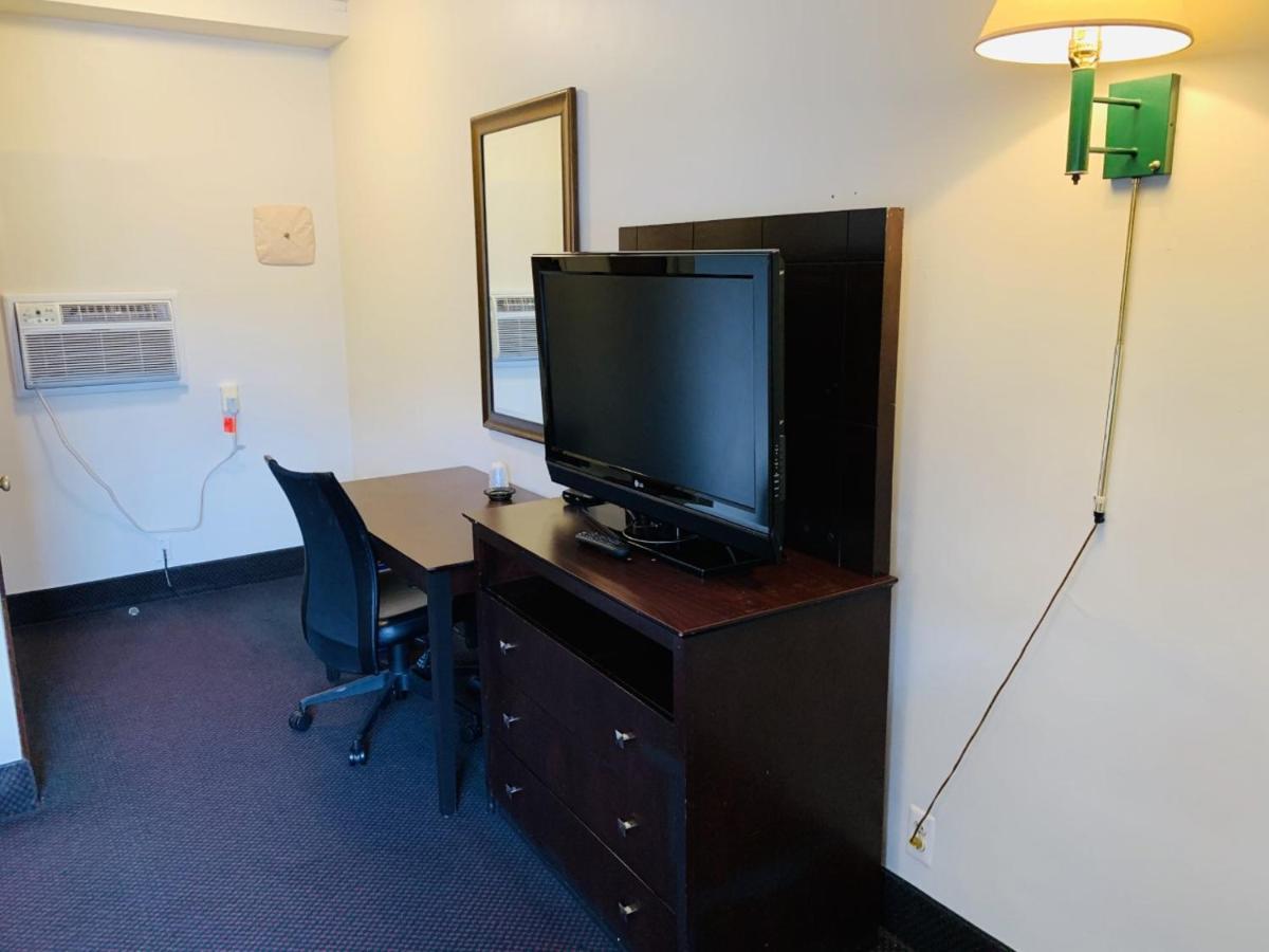 Express Inn Lakehurst Zewnętrze zdjęcie